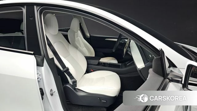 Tesla Model Y 2024 Белый из Кореи, фото 3