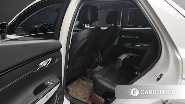 Genesis GV70 2023 Белый из Кореи, фото 3