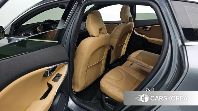 Volvo V40 2018 Серый из Кореи, фото 3