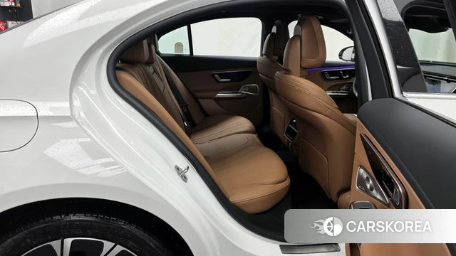 Mercedes-Benz E-Class W214 2025 Белый из Кореи, фото 3