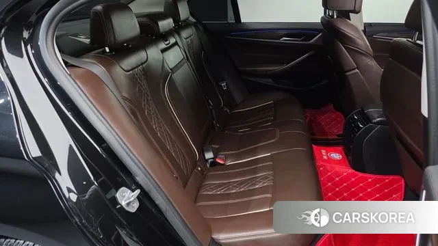 BMW 5 Series (G30) 2019 Черный из Кореи, фото 3