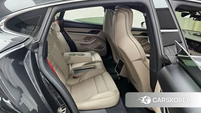 Porsche Taycan 2021 Серый из Кореи, фото 3