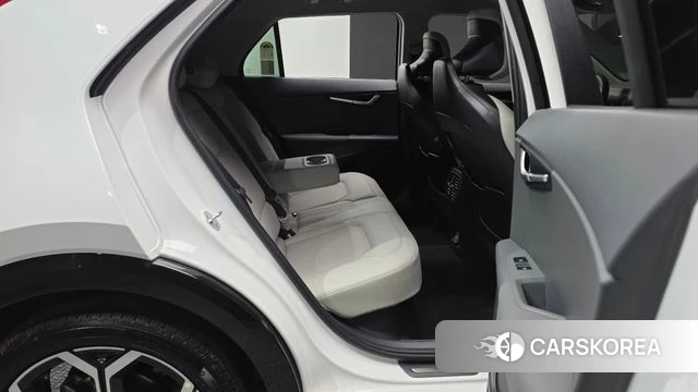 Kia Di Ol Nu Niro 2025 Белый из Кореи, фото 3