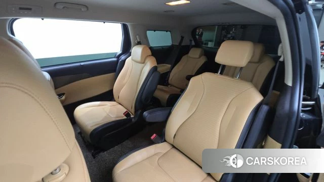 Kia Carnival 4th generation 2021 Черный из Кореи, фото 3