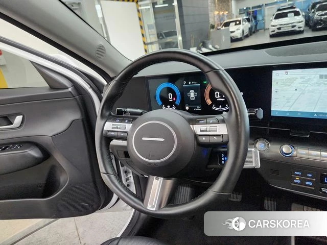 Hyundai Kona (SX2) 2024 Белый из Кореи, фото 3