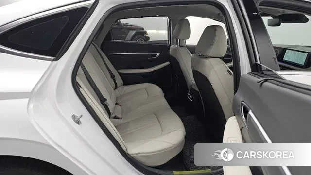 Hyundai Sonata D Edge Hybrid (DN8) 2025 Белый из Кореи, фото 3