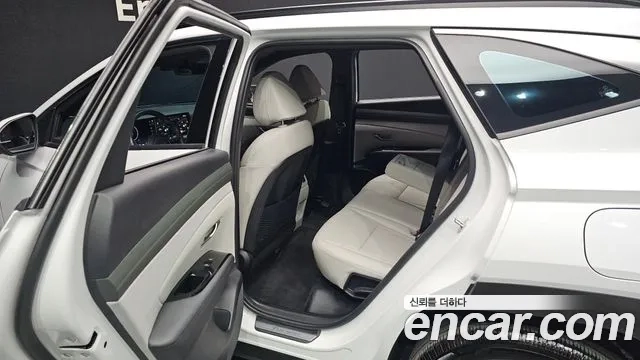 Hyundai The New Tucson (NX4) 2024 Белый из Кореи, фото 3