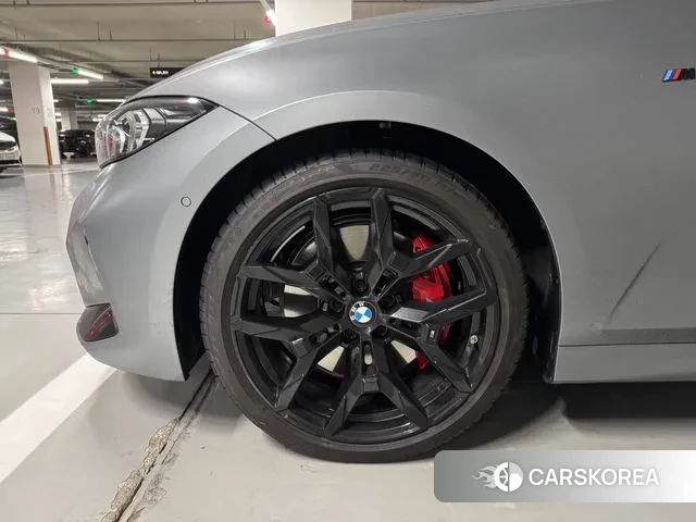 BMW 3 Series (G20) 2024 Серебристо-серый из Кореи, фото 3