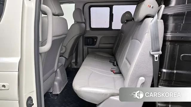 Hyundai The New Grand Starex 2018 Белый из Кореи, фото 3