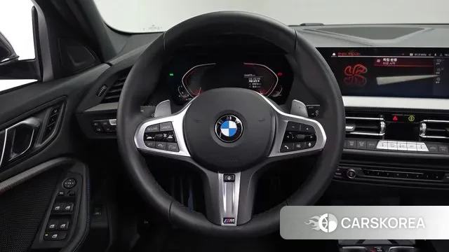 BMW 1 Series (F40) 2024 Черный из Кореи, фото 3