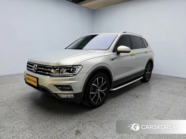 Volkswagen Tiguan L 2019 Серебристо-серый из Китая, фото 3