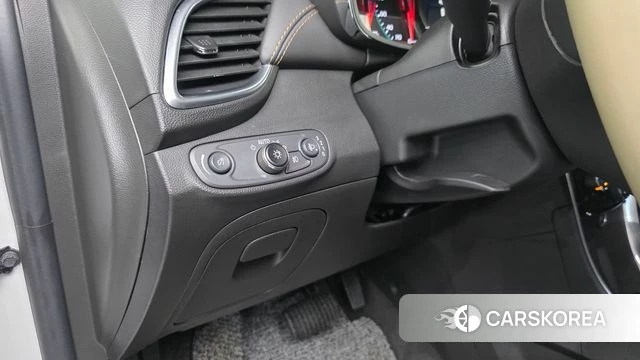 Chevrolet (GM Daewoo) The New Trax 2022 Белый из Кореи, фото 3