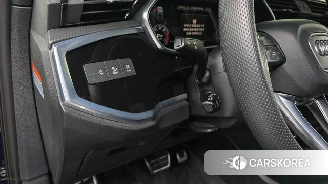 Audi Q3 (F3) 2023 Синий из Кореи, фото 3