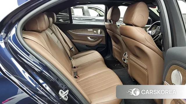 Mercedes-Benz E-Class W213 2022 Синий из Кореи, фото 3