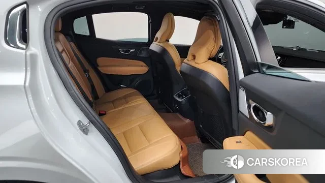 Volvo S60 3rd generation 2020 Белый из Кореи, фото 3