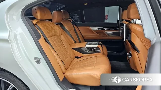BMW 7 Series (G11) 2020 Белый из Кореи, фото 3