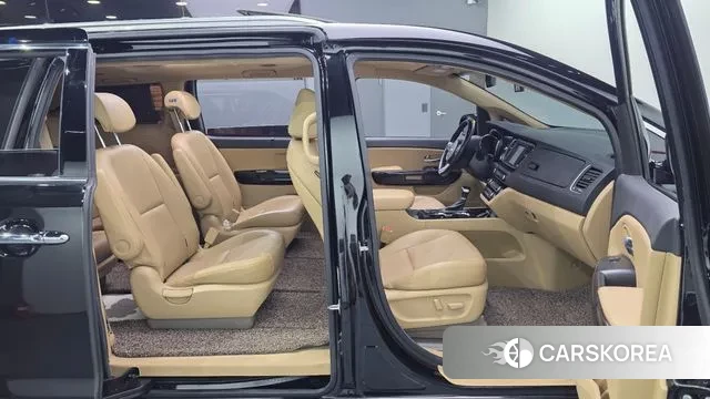 Kia The New Carnival 2019 Черный из Кореи, фото 3