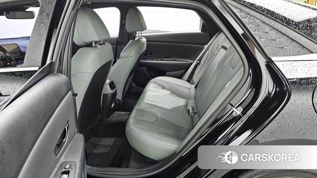 Hyundai The New Avante (CN7) 2023 Черный из Кореи, фото 3