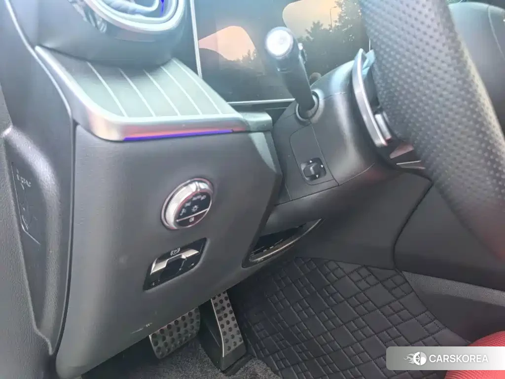 Mercedes-Benz GLC 2026 Silver/gray из Китая, фото 3