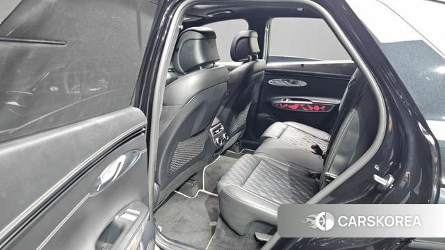 Genesis GV70 2023 Черный из Кореи, фото 3