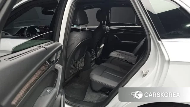 Audi Q5 (FY) 2023 Белый из Кореи, фото 3