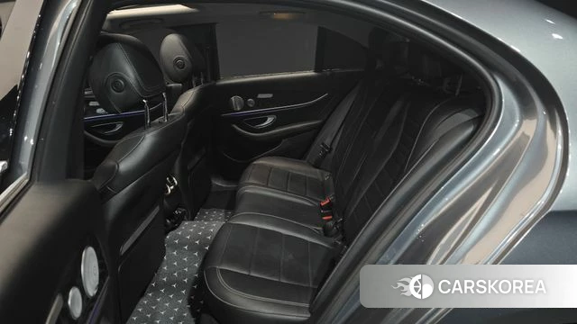 Mercedes-Benz E-Class W213 2018 Серый из Кореи, фото 3