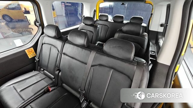 Hyundai Staria 2021 Желтый из Кореи, фото 3