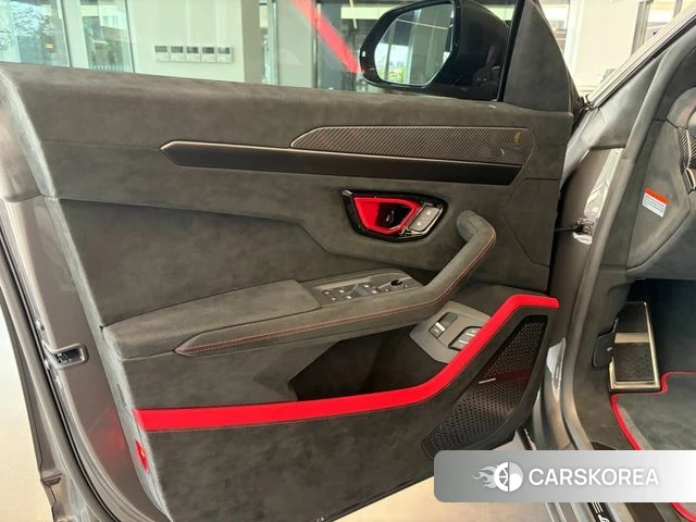 Lamborghini Urus 2024 Серый из Кореи, фото 3