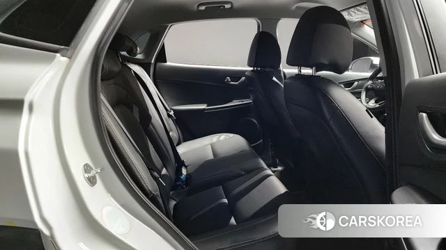 Hyundai Kona 2018 Белый из Кореи, фото 3