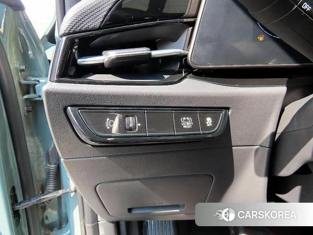 Kia Di Ol Nu Niro 2022 Темно-зеленый из Кореи, фото 3