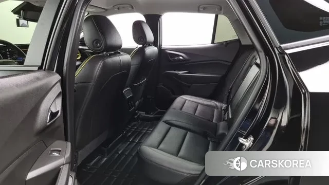 Chevrolet (GM Daewoo) Trax Crossover 2023 Черный из Кореи, фото 3