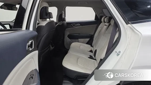 Kia Sportage 5th Generation 2023 Белый из Кореи, фото 3