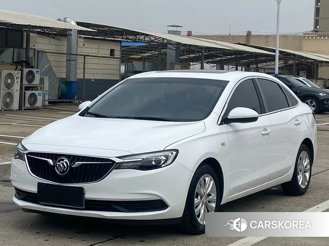 Buick Yinglang 2023 Белый из Китая, фото 3
