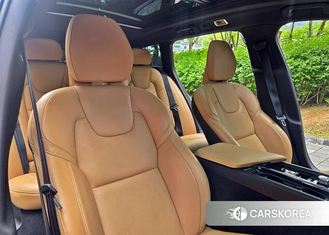 Volvo V60 Cross-Country 2nd Generation 2021 Черный из Кореи, фото 3