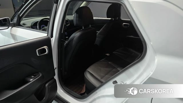 Hyundai Venue 2019 Белый из Кореи, фото 3