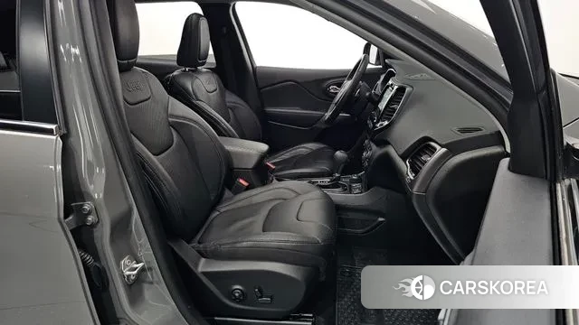 Jeep Cherokee (KL) 2021 Серый из Кореи, фото 3