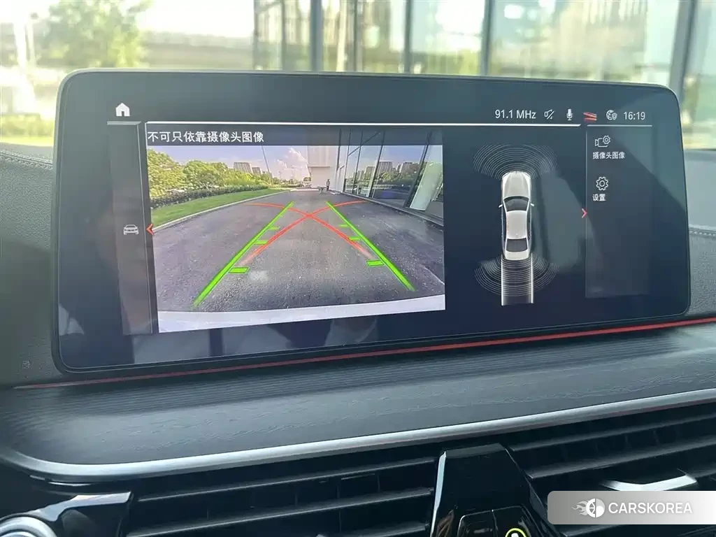 BMW 5 series 2023 Белый из Китая, фото 3