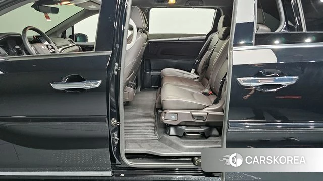 Honda Odyssey 2023 Черный из Кореи, фото 3