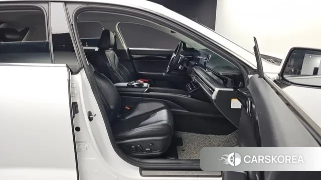 Hyundai Grandeur Hybrid (GN7) 2023 Белый из Кореи, фото 3