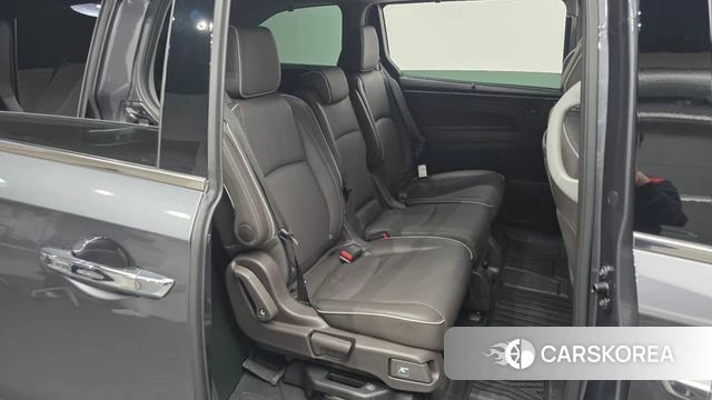 Honda Odyssey 2022 Серый из Кореи, фото 3