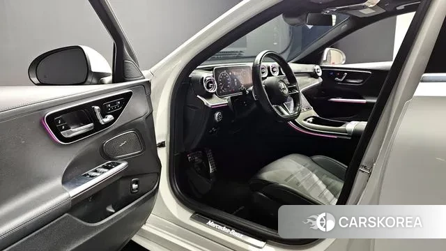 Mercedes-Benz C-Class W206 2022 Белый из Кореи, фото 3