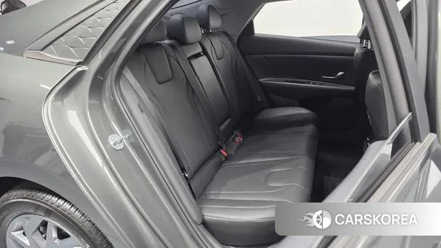 Hyundai The New Avante (CN7) 2023 Серый из Кореи, фото 3