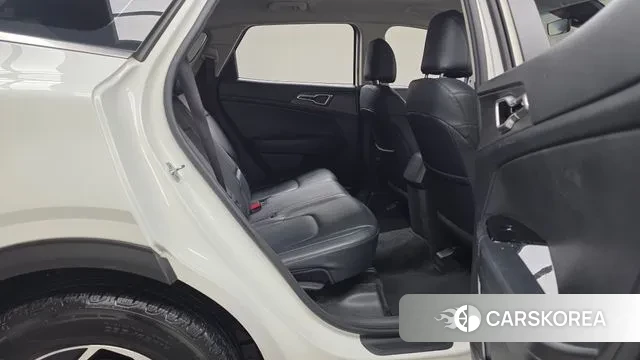 Kia Sportage 5th Generation 2022 Белый из Кореи, фото 3