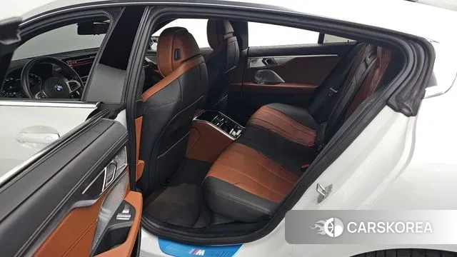 BMW 8 Series (G15) 2023 Белый из Кореи, фото 3