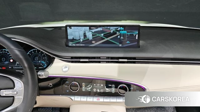 Genesis GV70 2023 Белый из Кореи, фото 3