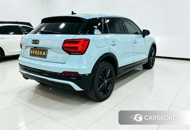 Audi Q2L 2021 Синий из Китая, фото 3