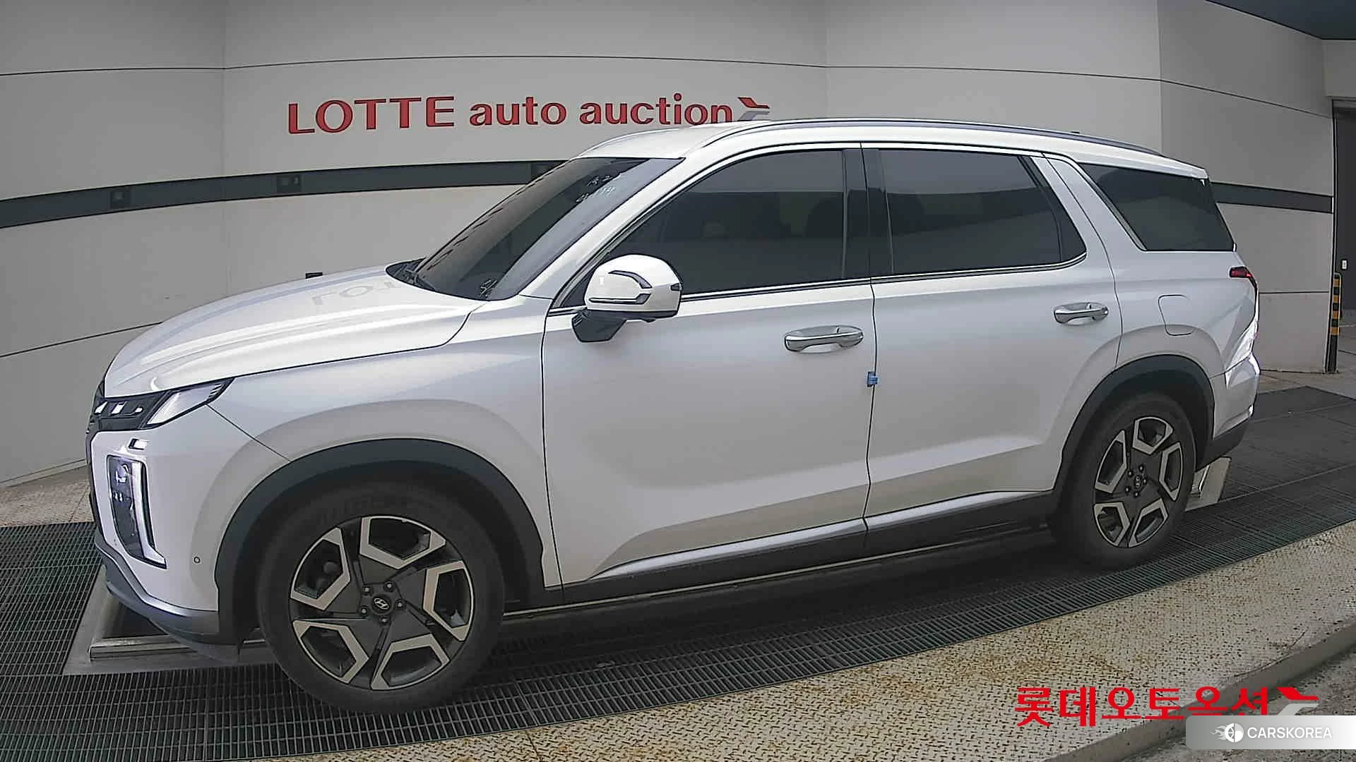 Hyundai Palisade 2023 Белый из Кореи, фото 3