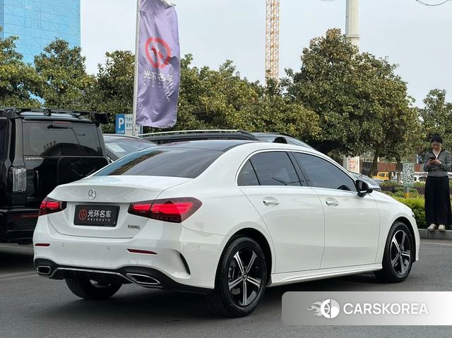 Mercedes-Benz Class A 2025 Белый из Китая, фото 3