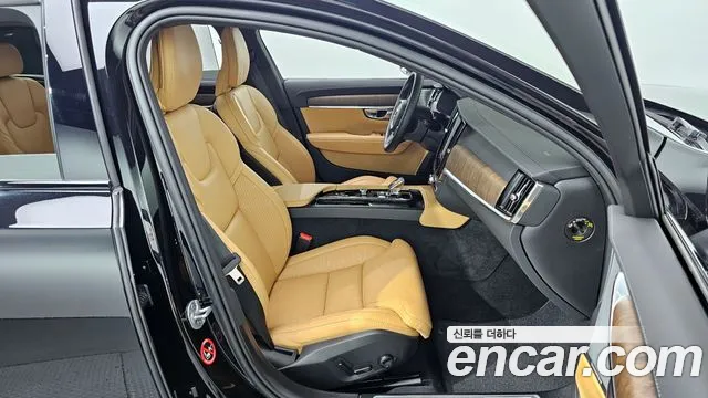 Volvo V90 Cross-Country 2024 Черный из Кореи, фото 3