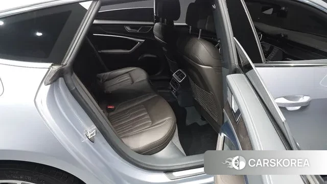 Audi A7 (4K) 2020 Серебряный из Кореи, фото 3